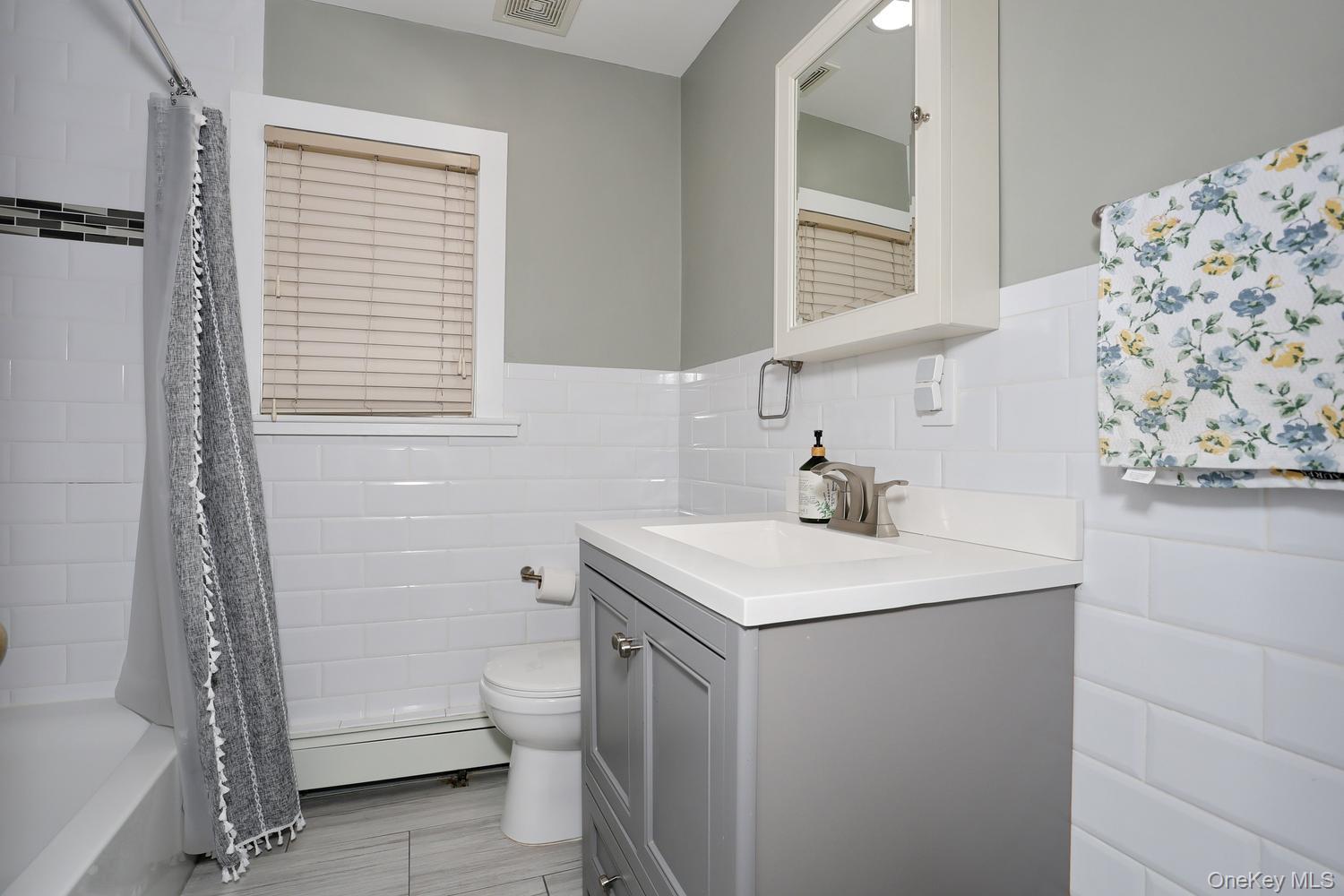 25 Amory Avenue Property Photo 15