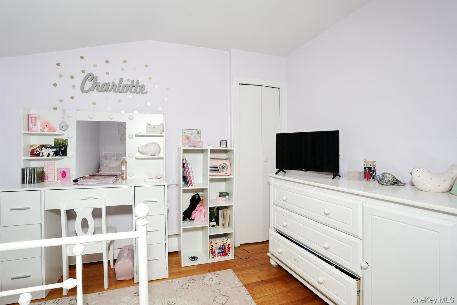 25 Amory Avenue Property Photo 21