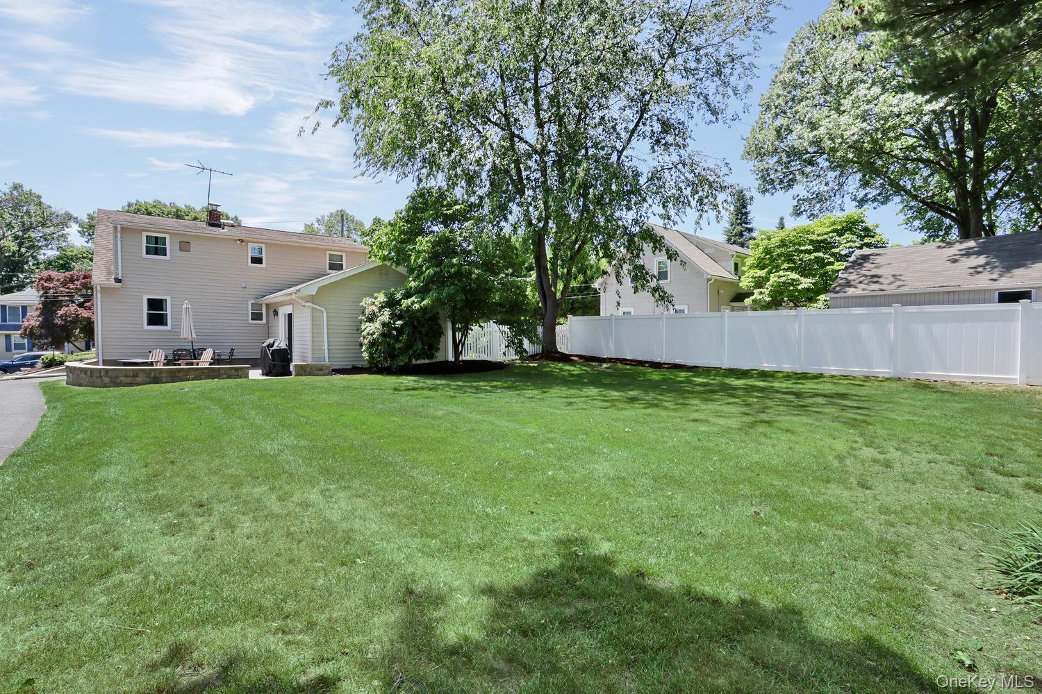 25 Amory Avenue Property Photo 31
