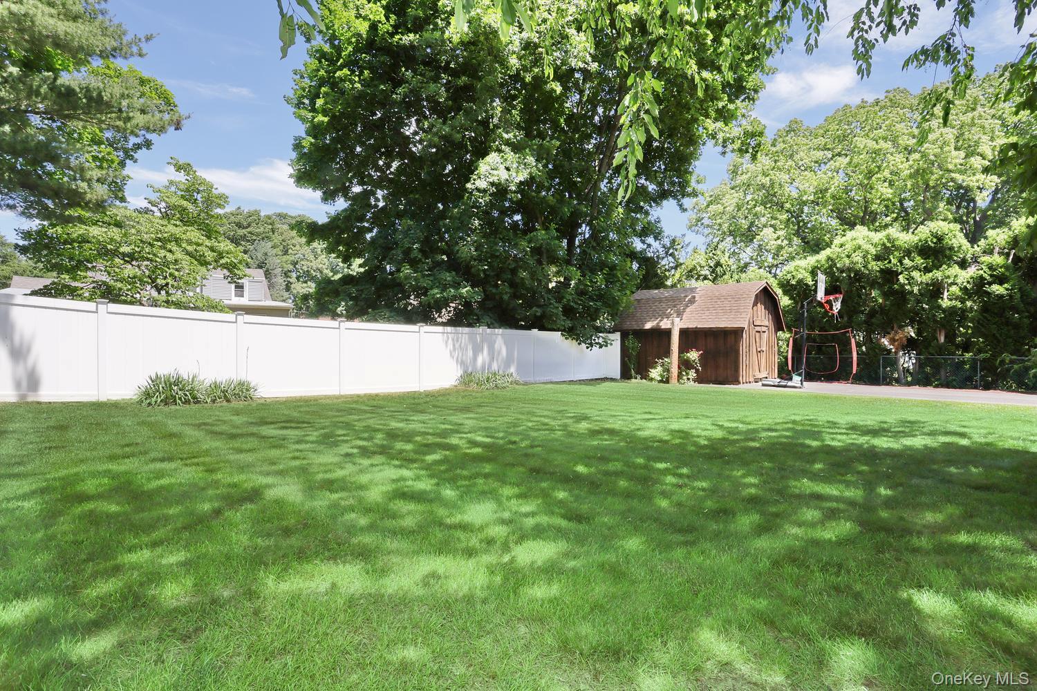 25 Amory Avenue Property Photo 33