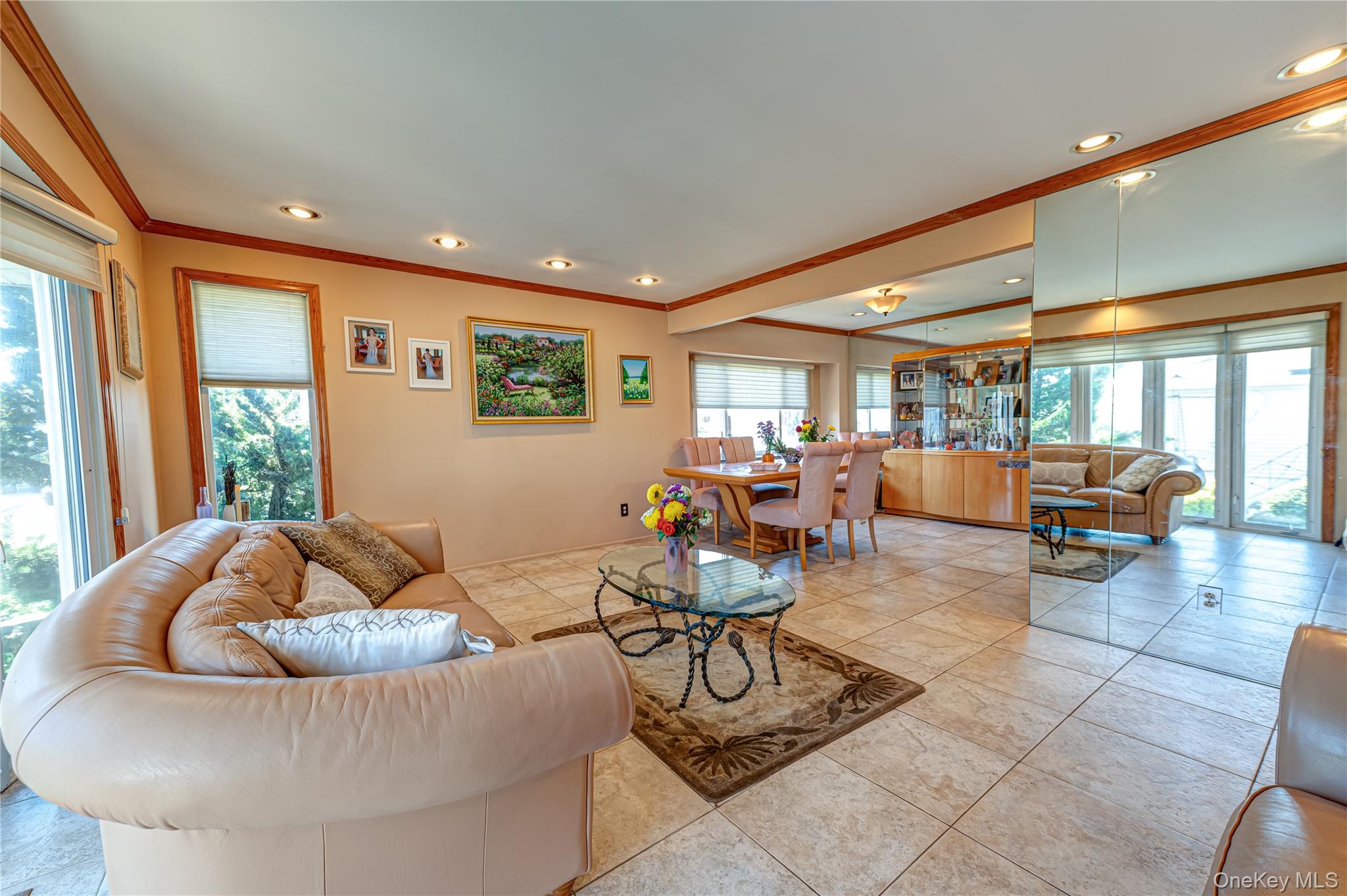 36 Elaine Drive Property Photo 6