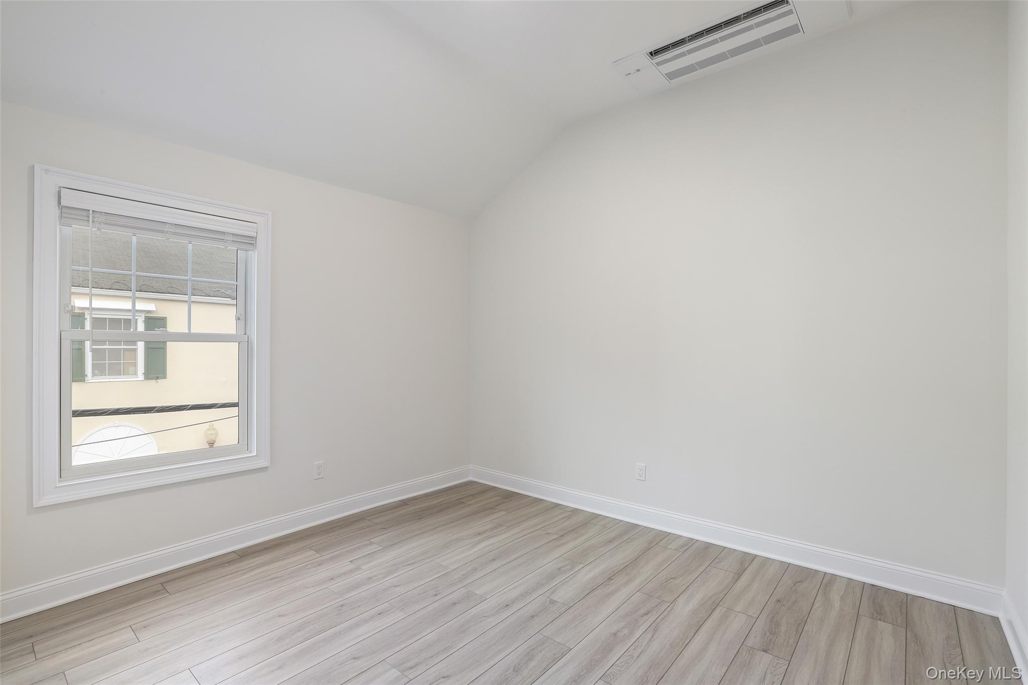 225 Katonah Avenue 2 Property Photo 5