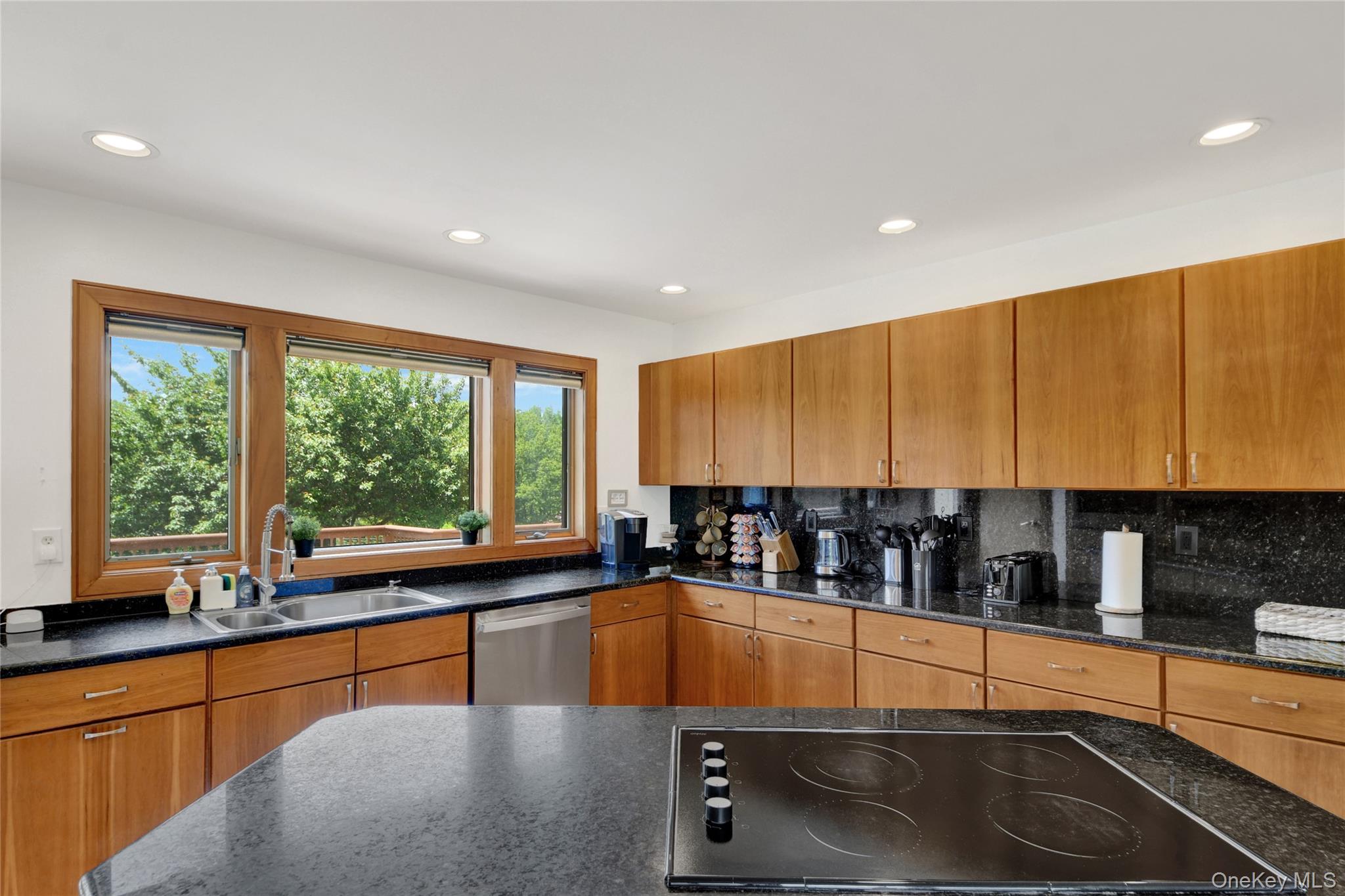 99 Whitlock Road Property Photo 7