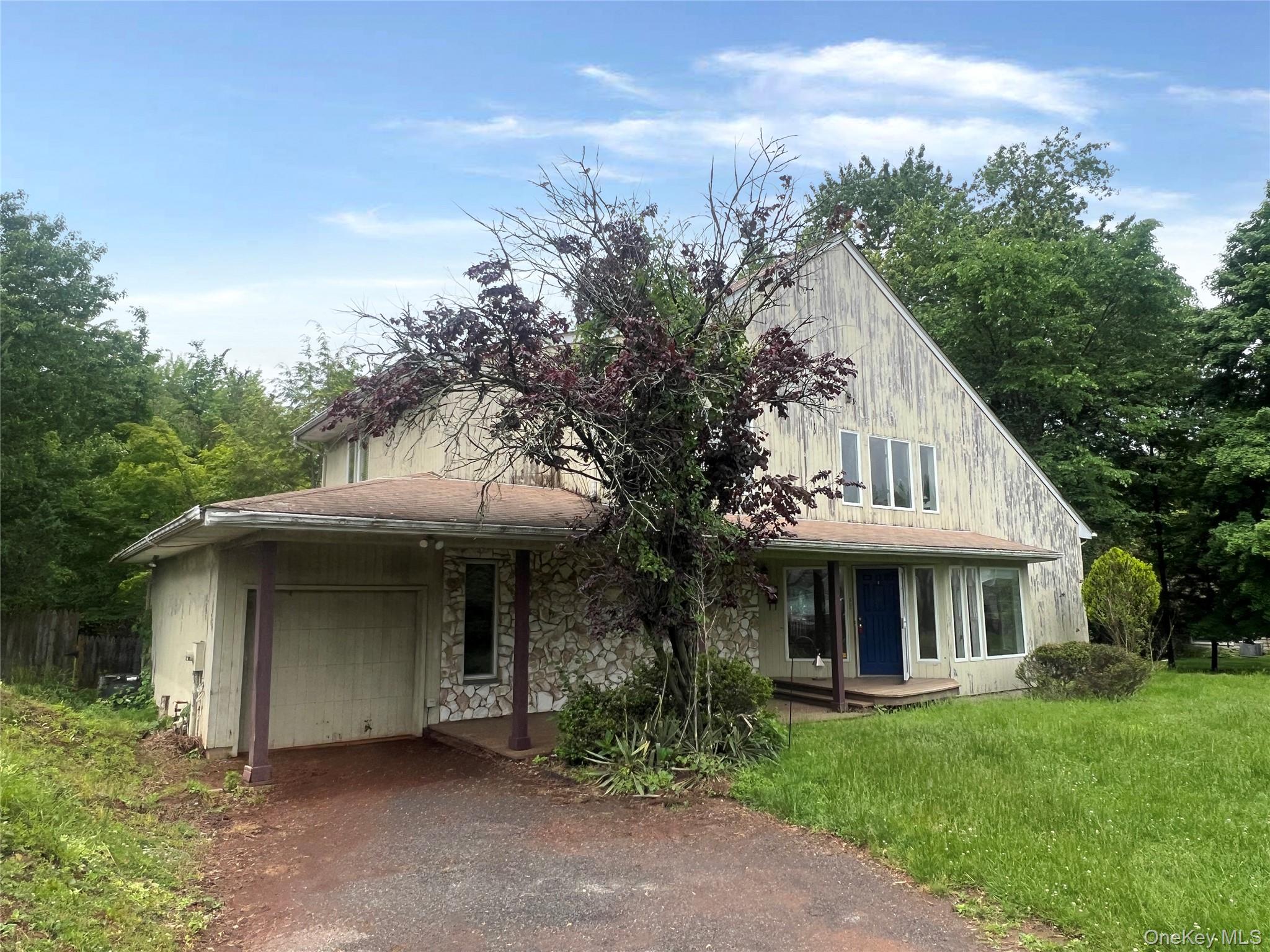160 S Conger Avenue Property Photo 2