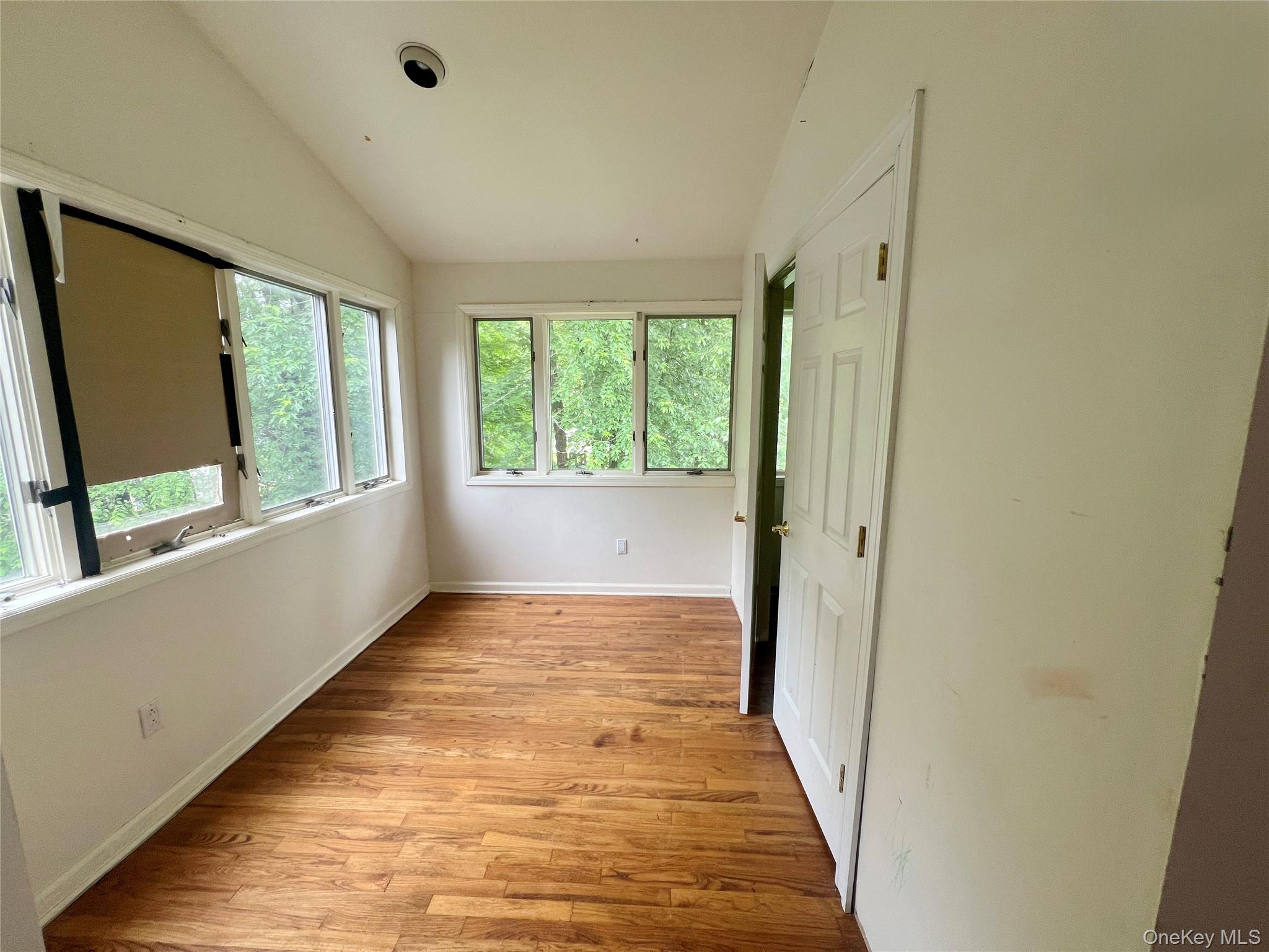 160 S Conger Avenue Property Photo 14