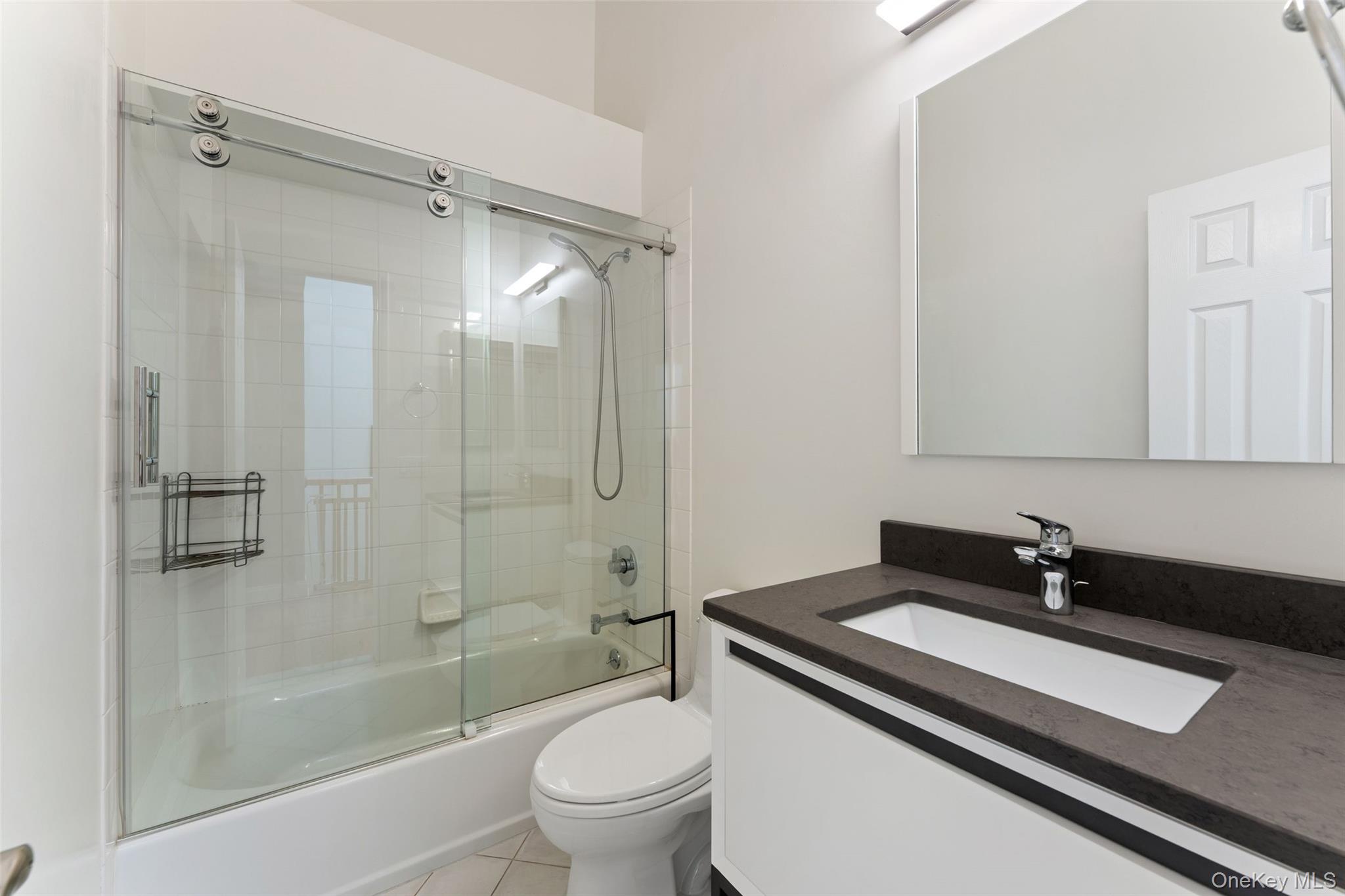 611 Pondside Drive Property Photo 17