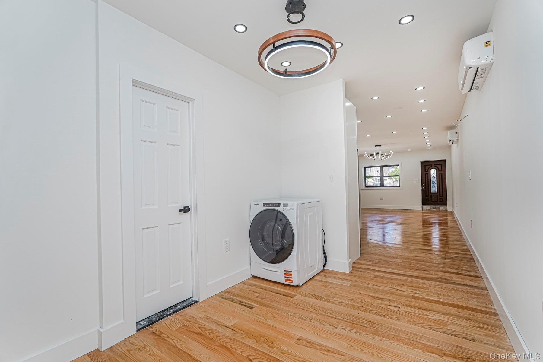 994 E 54th Street Property Photo 10