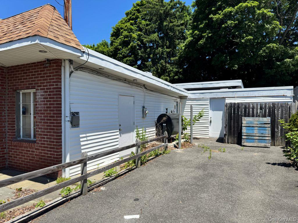 479 Marble Avenue Property Photo 3