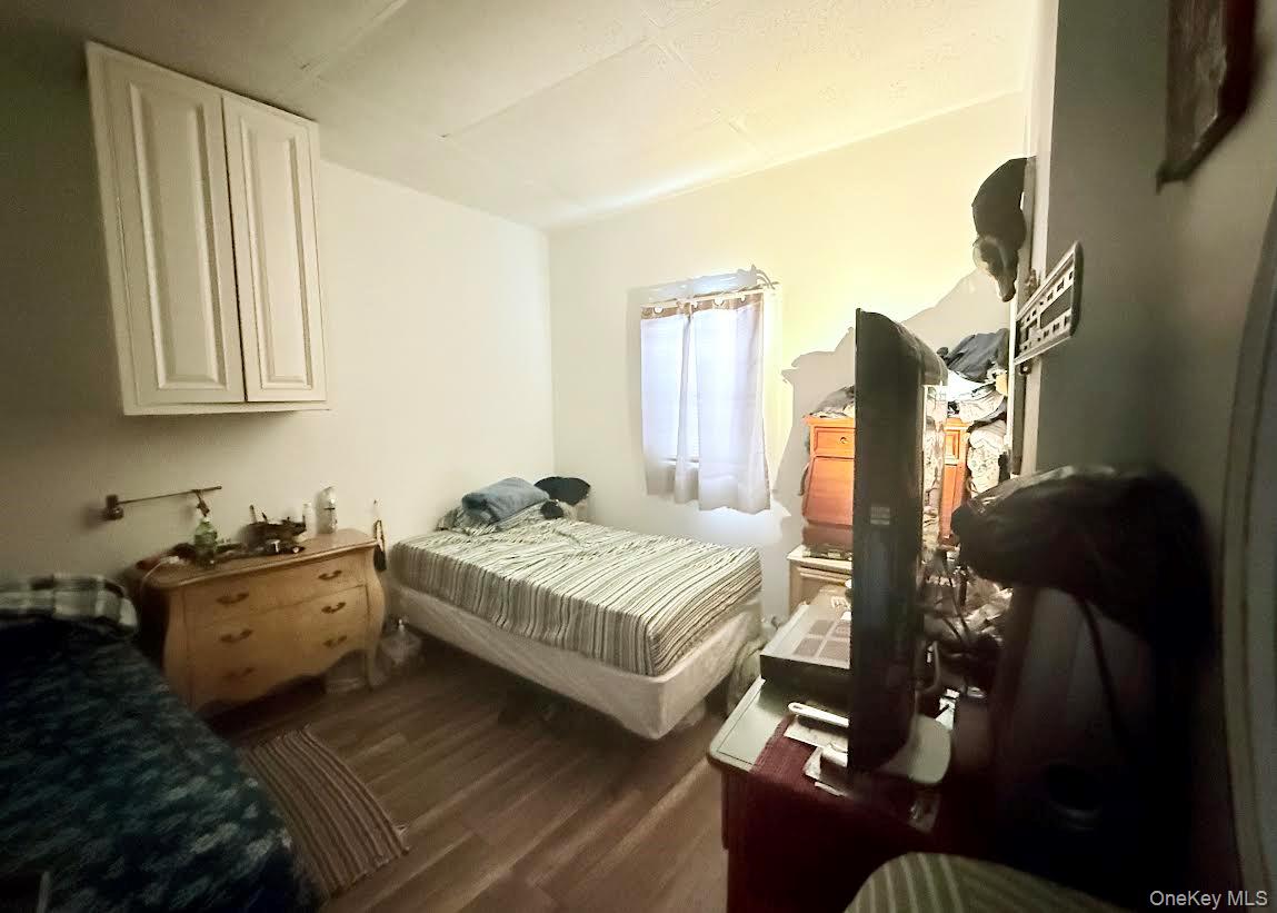 124 Center Avenue Property Photo 3