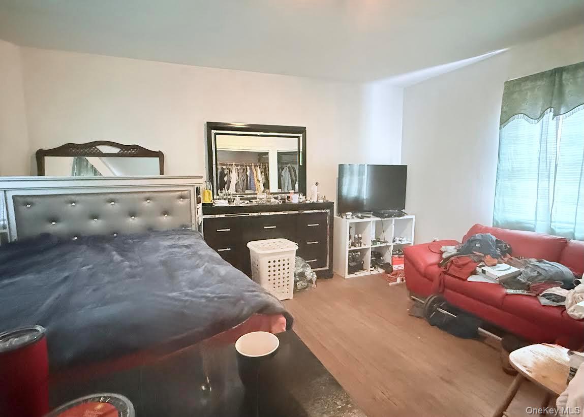 124 Center Avenue Property Photo 8