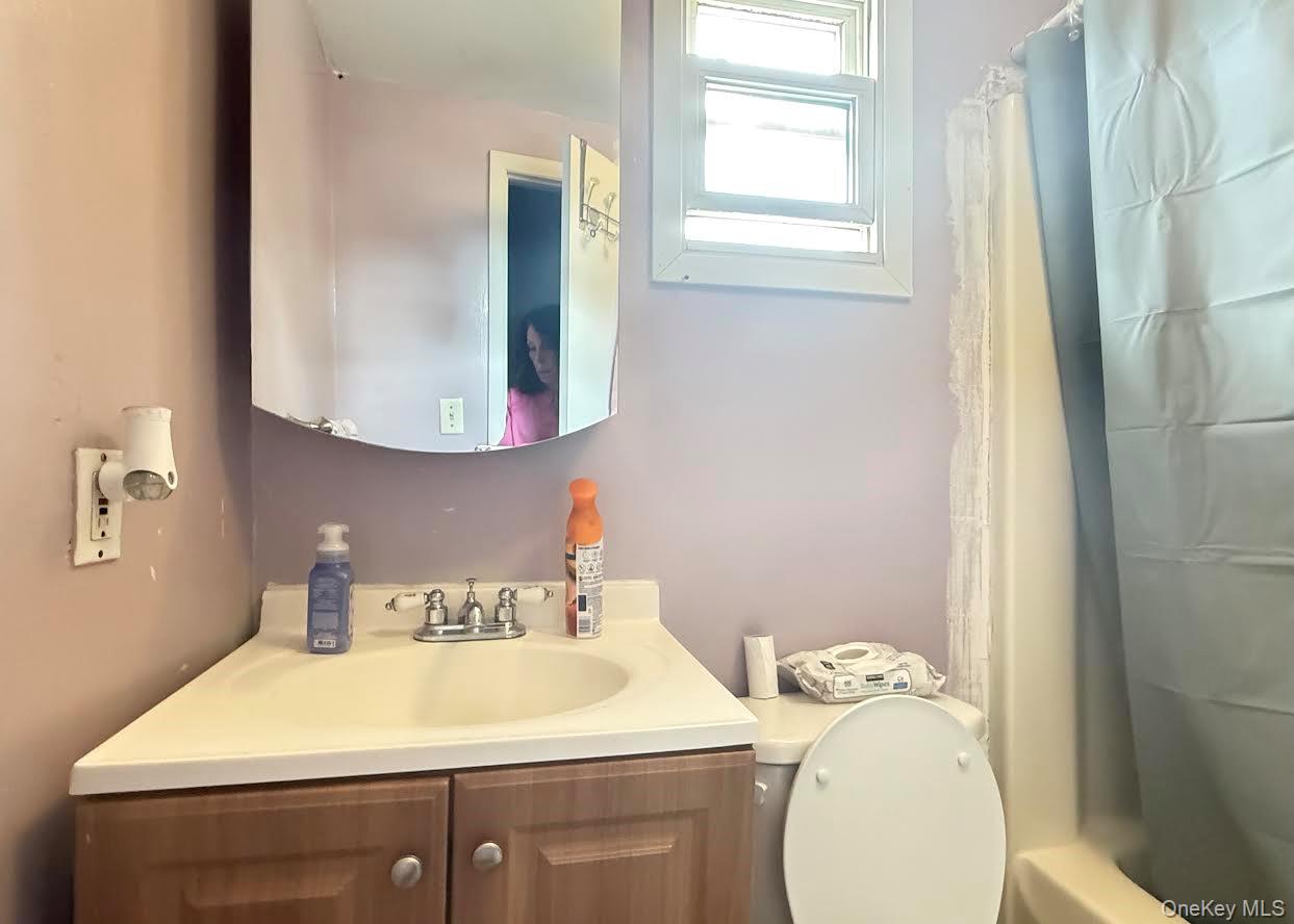 124 Center Avenue Property Photo 11
