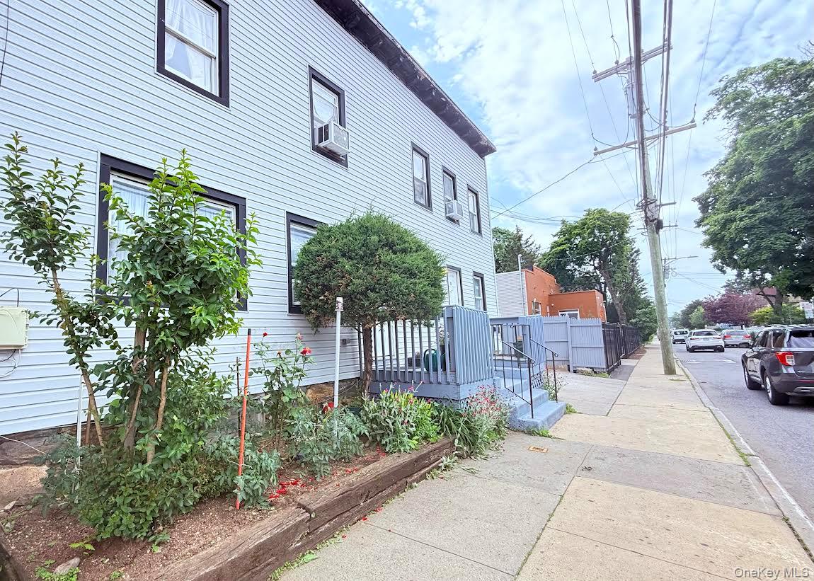 124 Center Avenue Property Photo 28