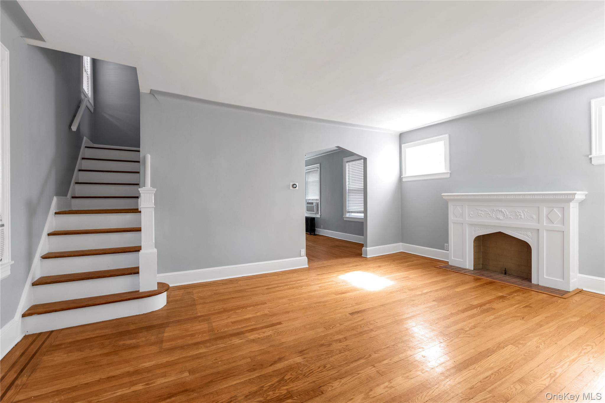 89 Trafalgar Square Property Photo 7