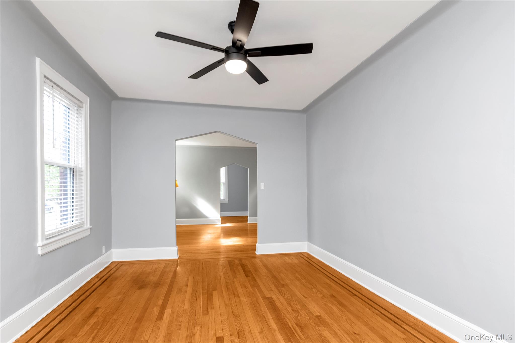 89 Trafalgar Square Property Photo 13