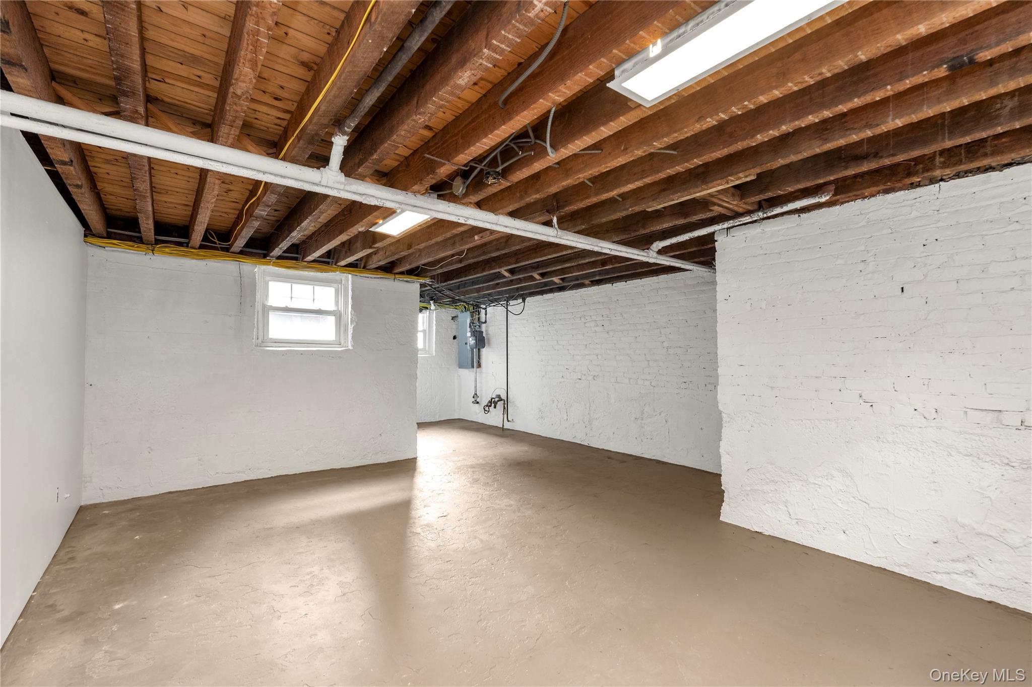 89 Trafalgar Square Property Photo 28