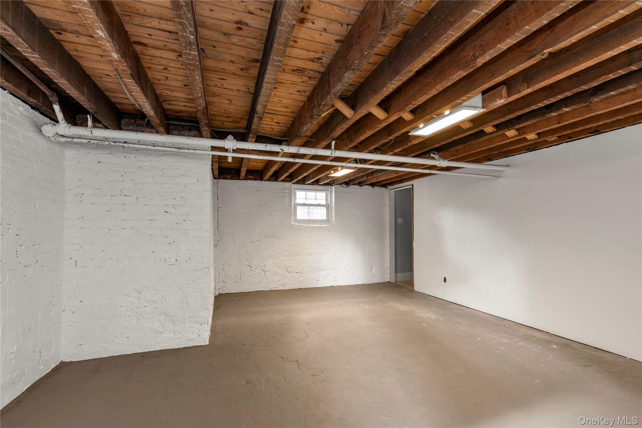 89 Trafalgar Square Property Photo 29
