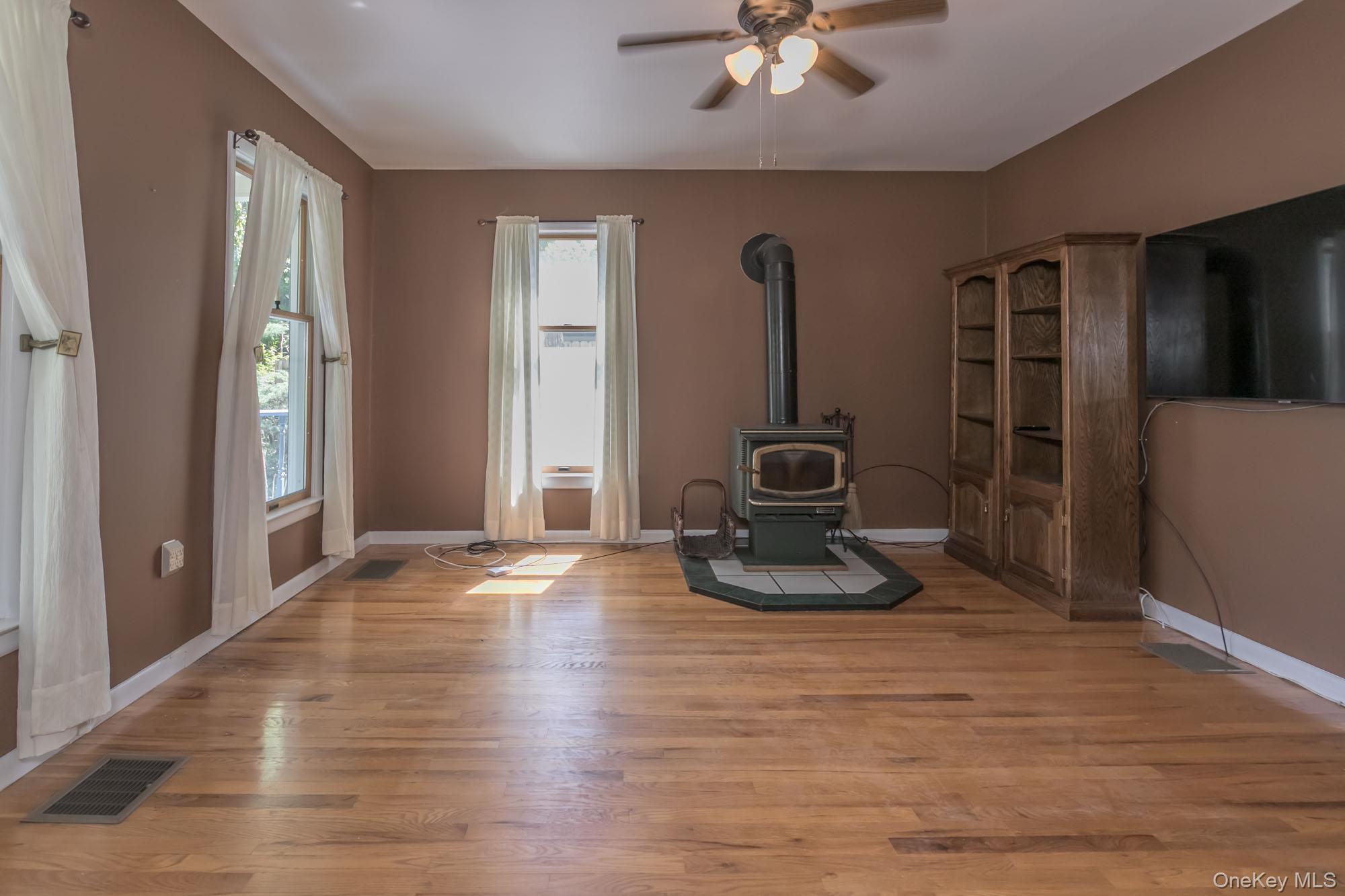 74 Highland Avenue Property Photo 9