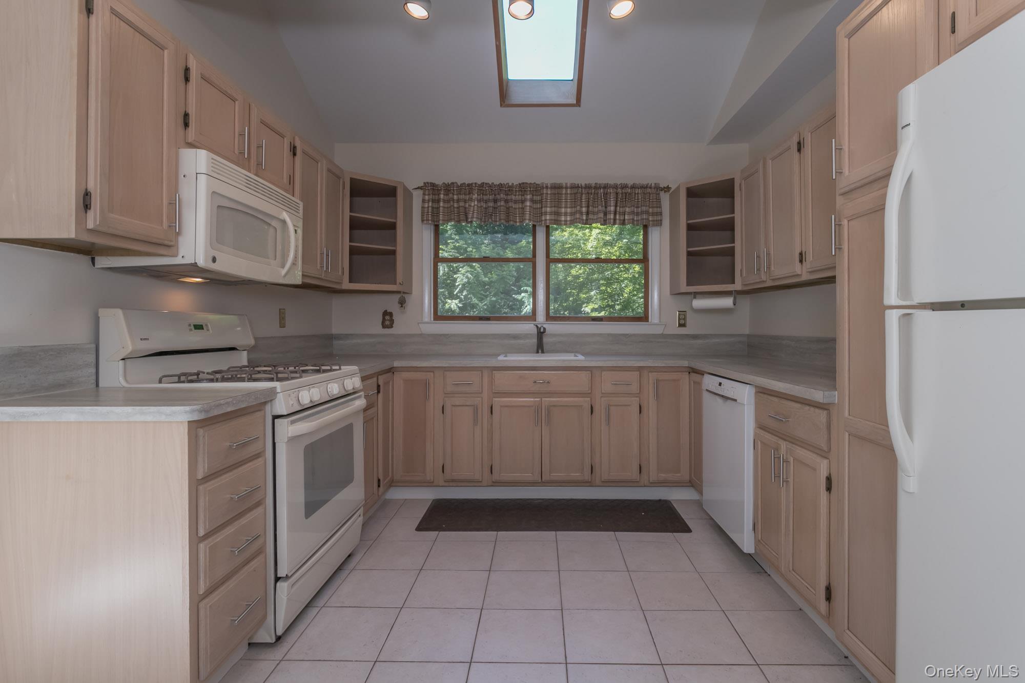 74 Highland Avenue Property Photo 10