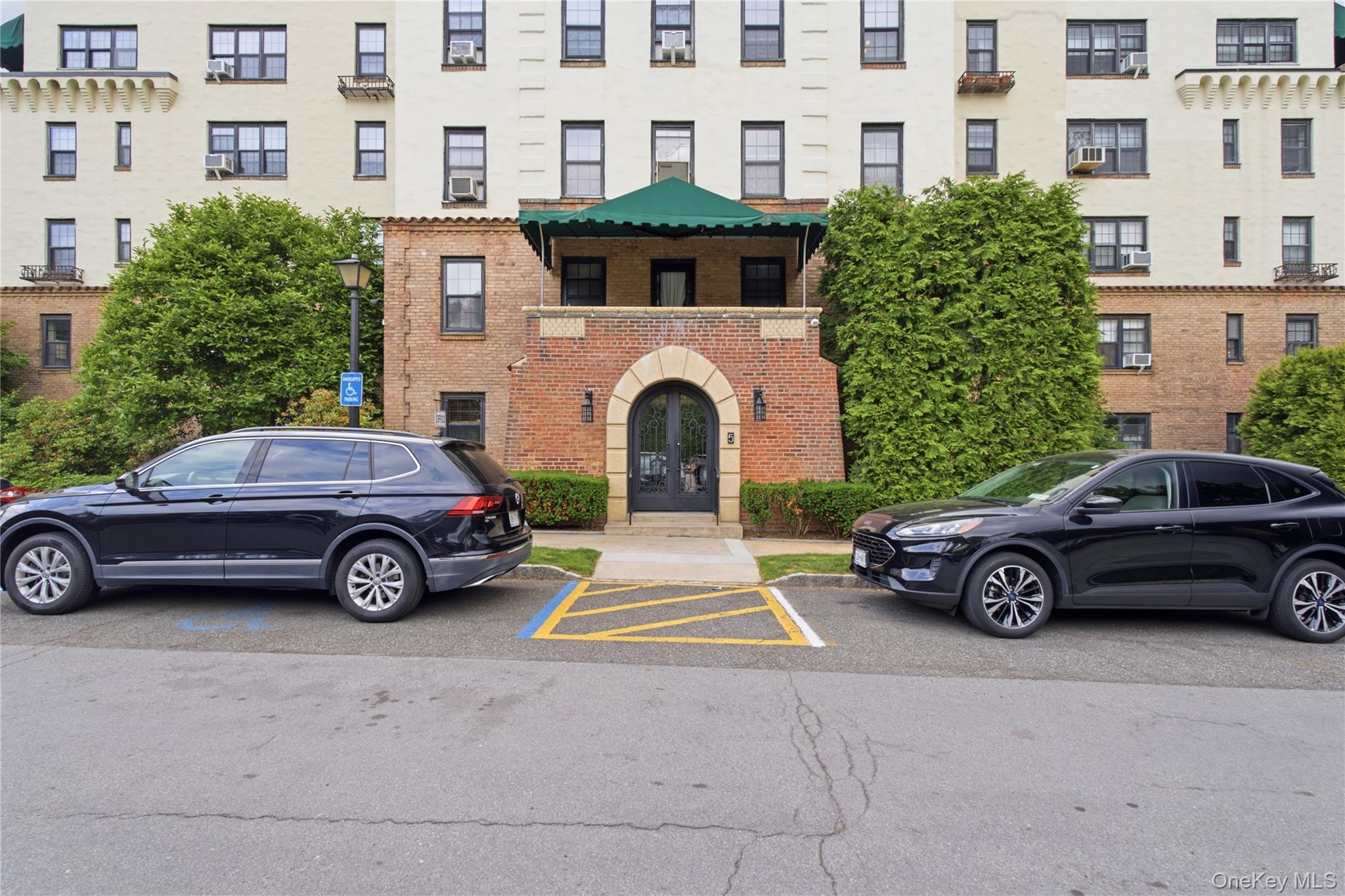1273 North Avenue 1e/5 Property Photo 17
