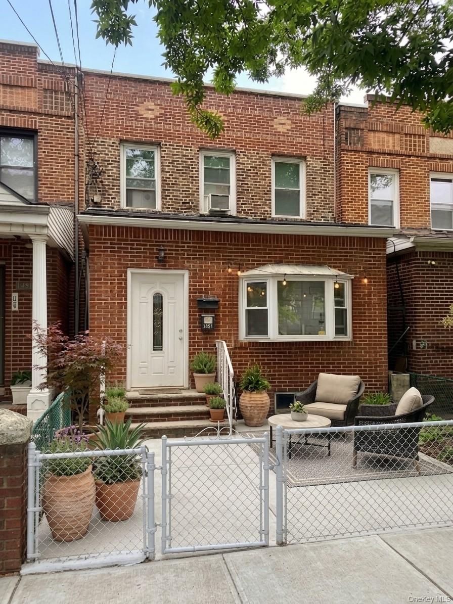 22-48 43rd Street Property Photo 1