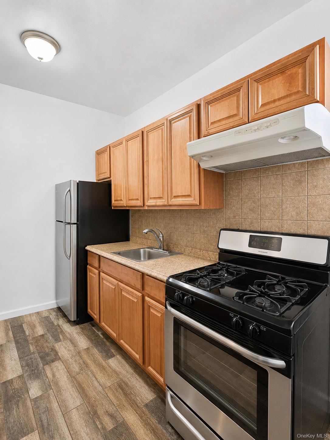 22-48 43rd Street Property Photo 3