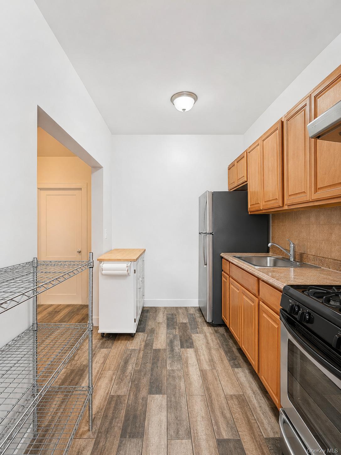22-48 43rd Street Property Photo 4
