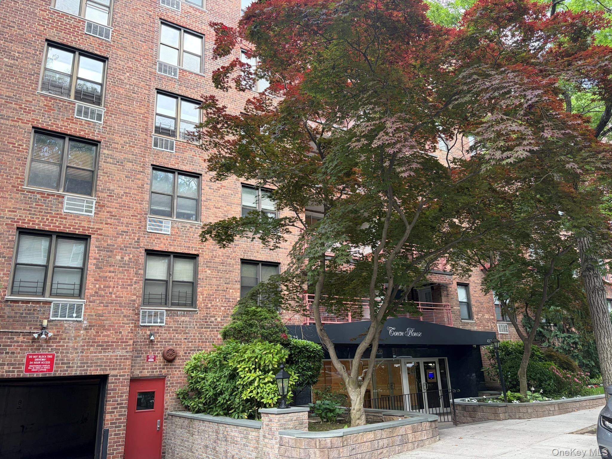 43-25 Douglaston Parkway 2b Property Photo 15
