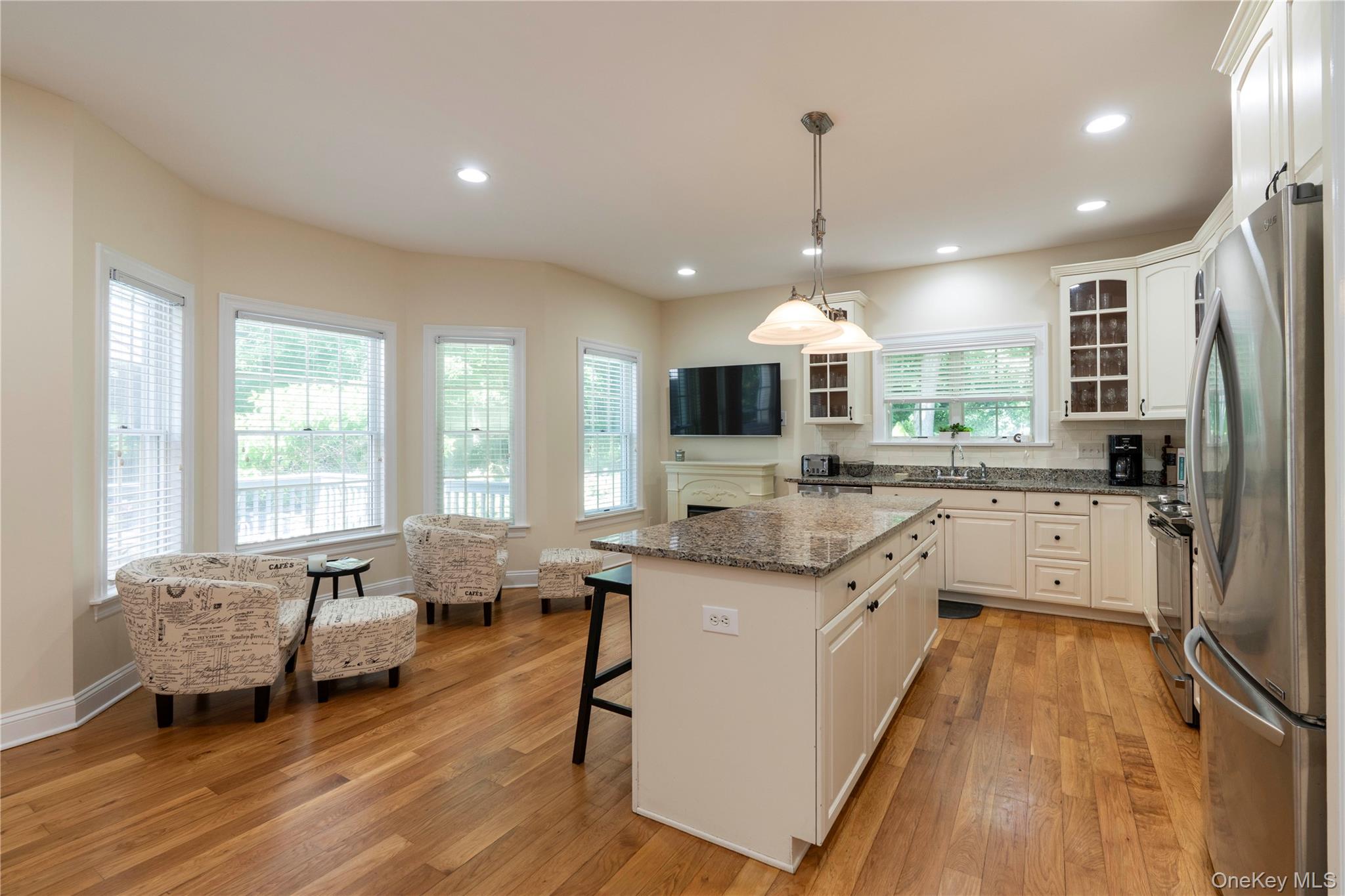 7 Duhamel Drive Property Photo 12
