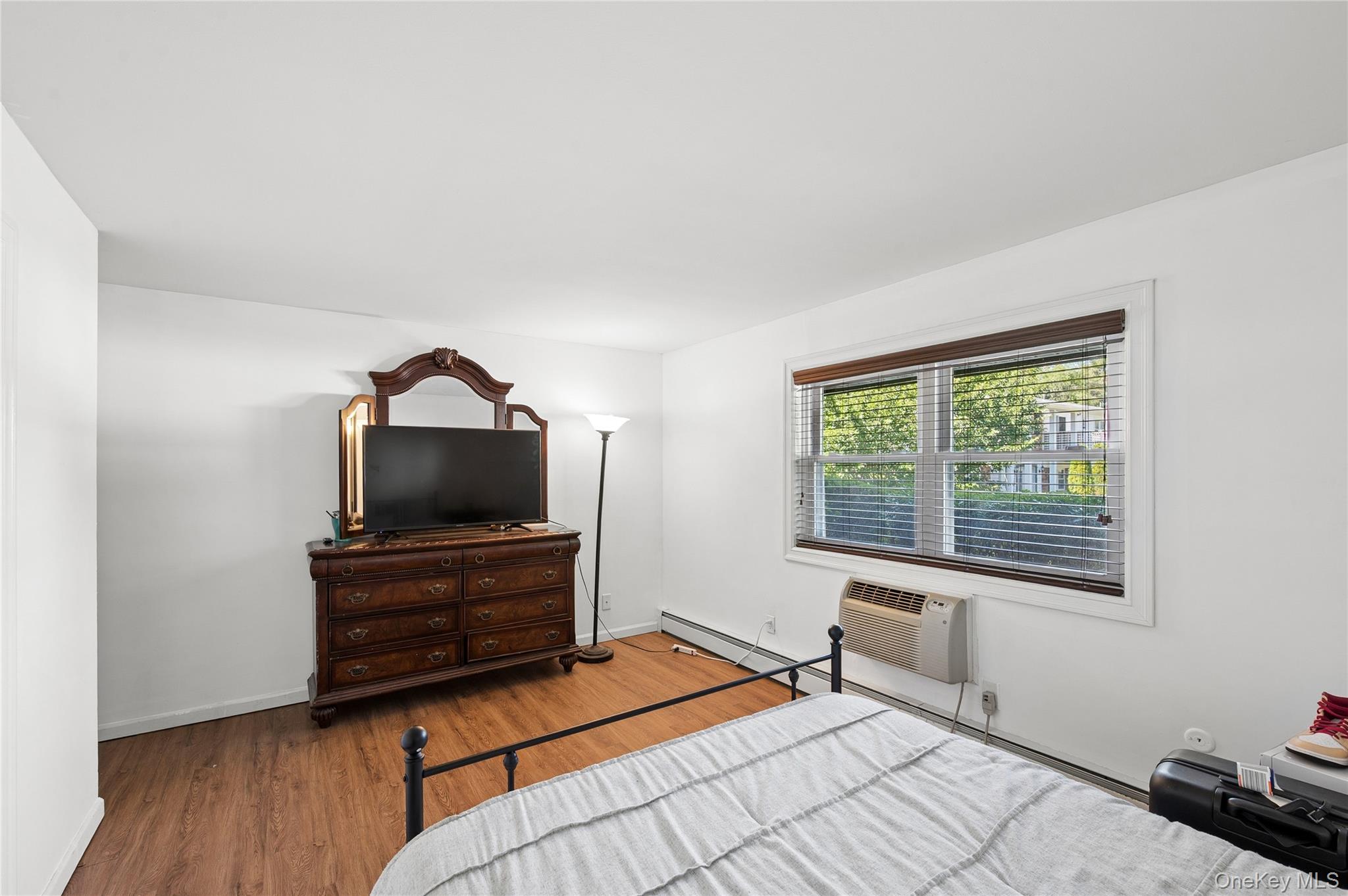 260 Waverly Avenue 49 Property Photo 11