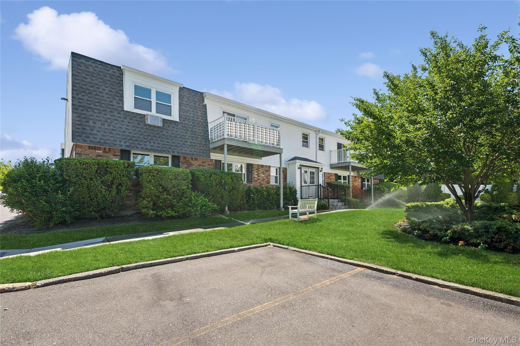 260 Waverly Avenue 49 Property Photo 14