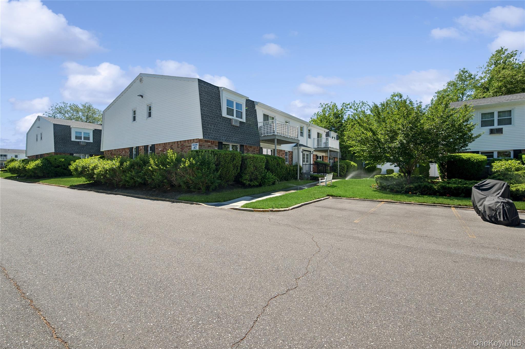 260 Waverly Avenue 49 Property Photo 15