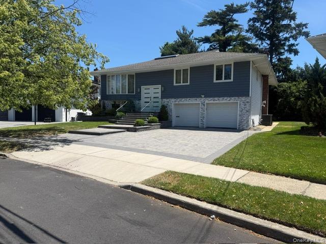 1015 Dartmouth Lane Property Photo 3