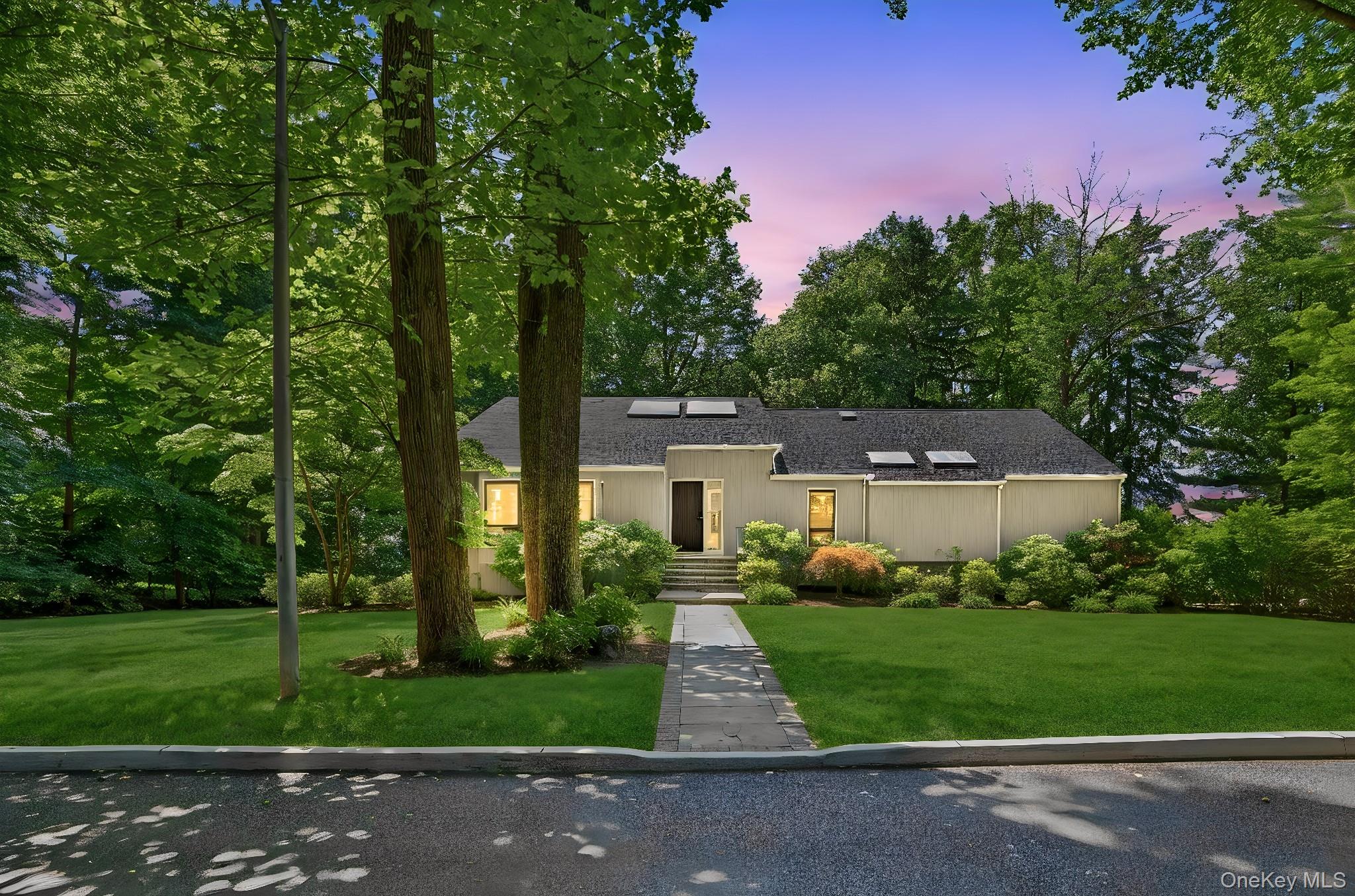 12 Hearthstone Circle Property Photo 1