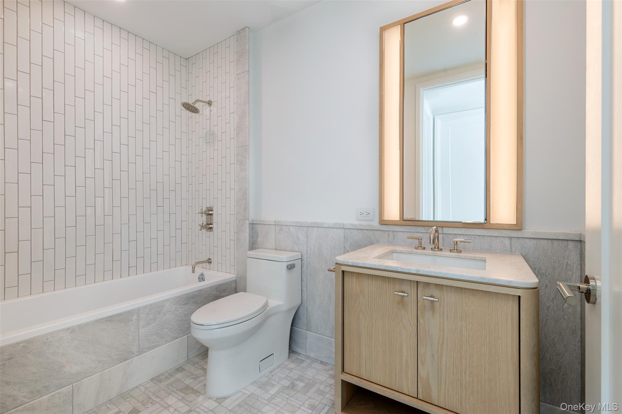 4 Lighthouse Landing Ph522 Property Photo 8
