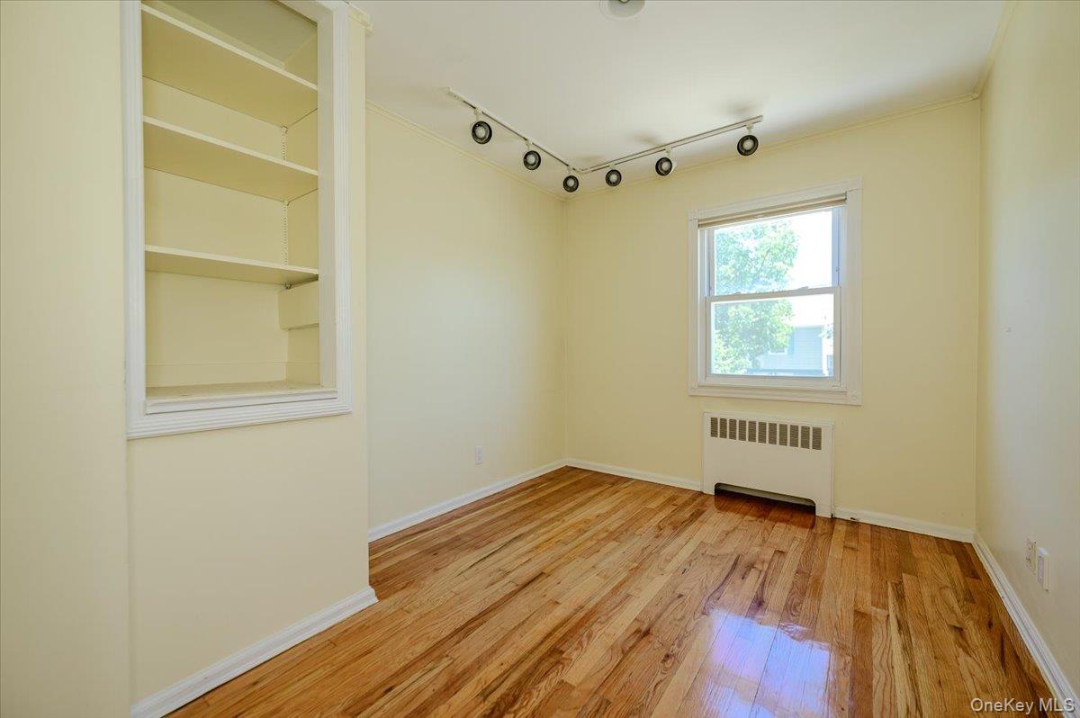 567 Oxford Road Property Photo 11