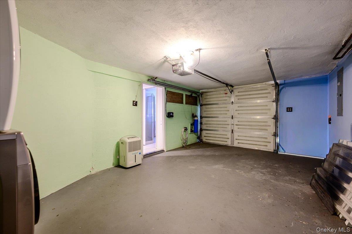 567 Oxford Road Property Photo 17
