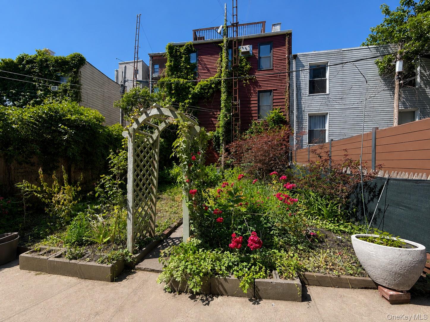 148 N 9th Street Property Photo 8