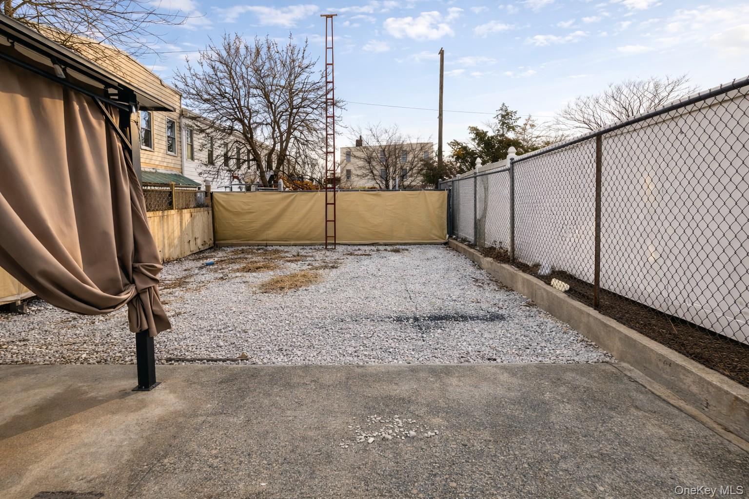6089 54th Street Property Photo 3