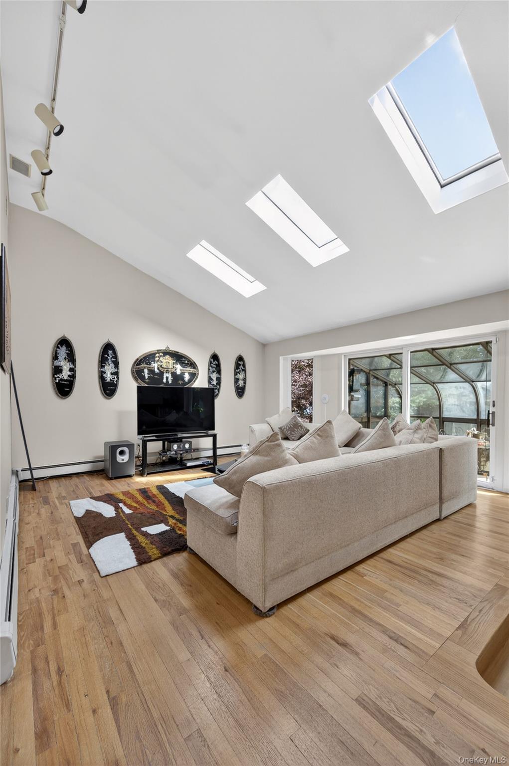 3145 Hewlett Avenue Property Photo 9