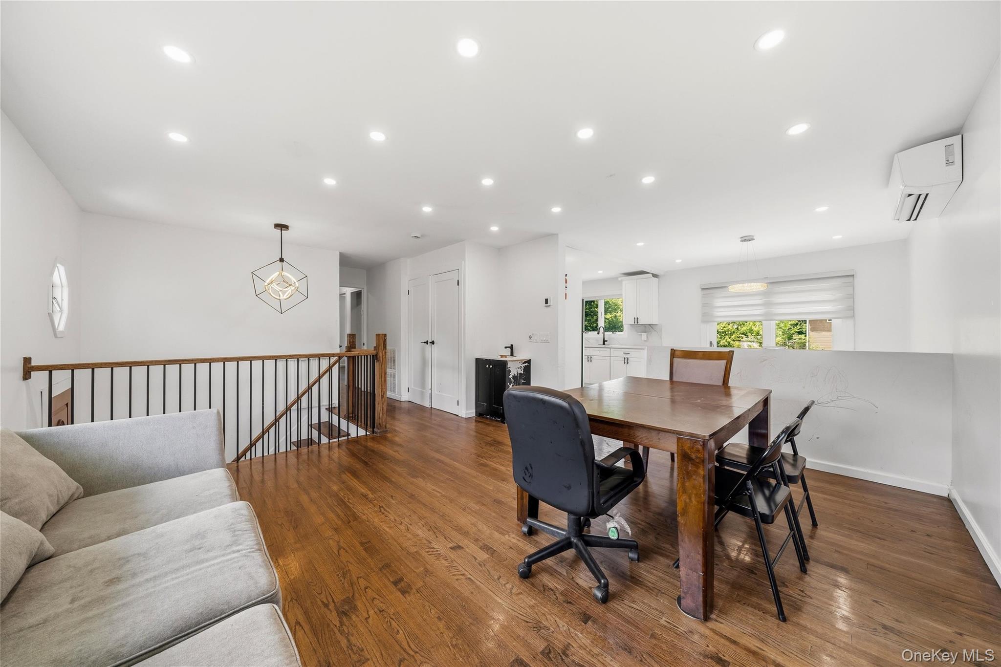 352 Lake Shore Drive Property Photo 9