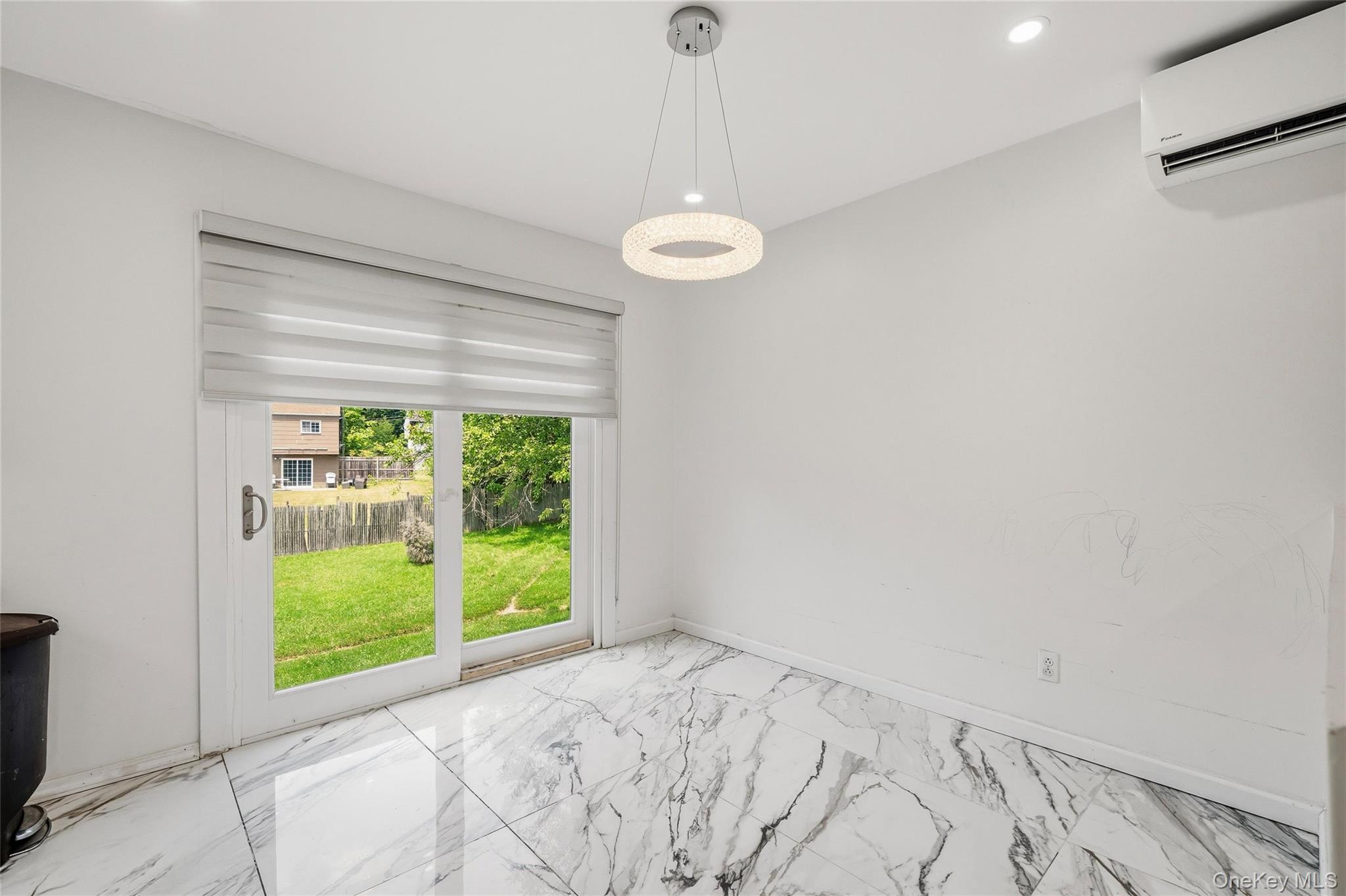 352 Lake Shore Drive Property Photo 12
