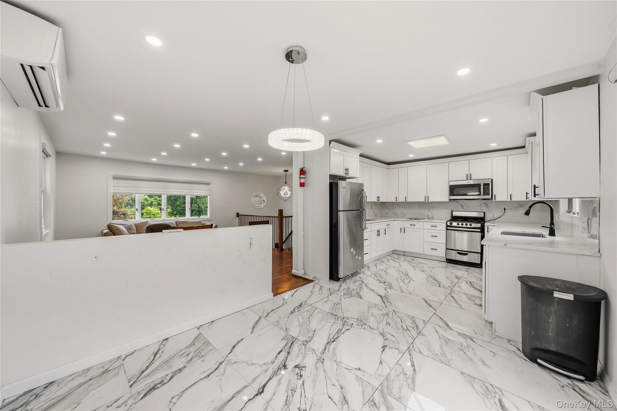 352 Lake Shore Drive Property Photo 14