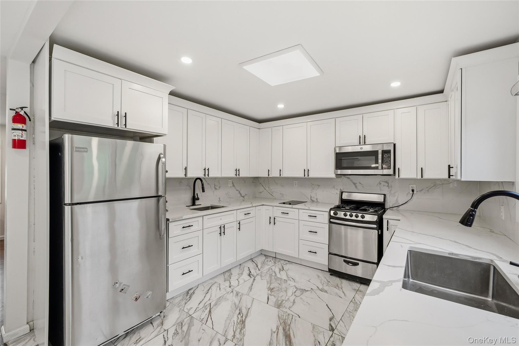 352 Lake Shore Drive Property Photo 15