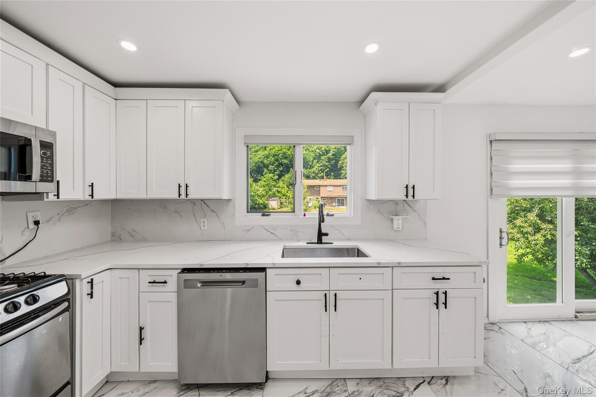 352 Lake Shore Drive Property Photo 19