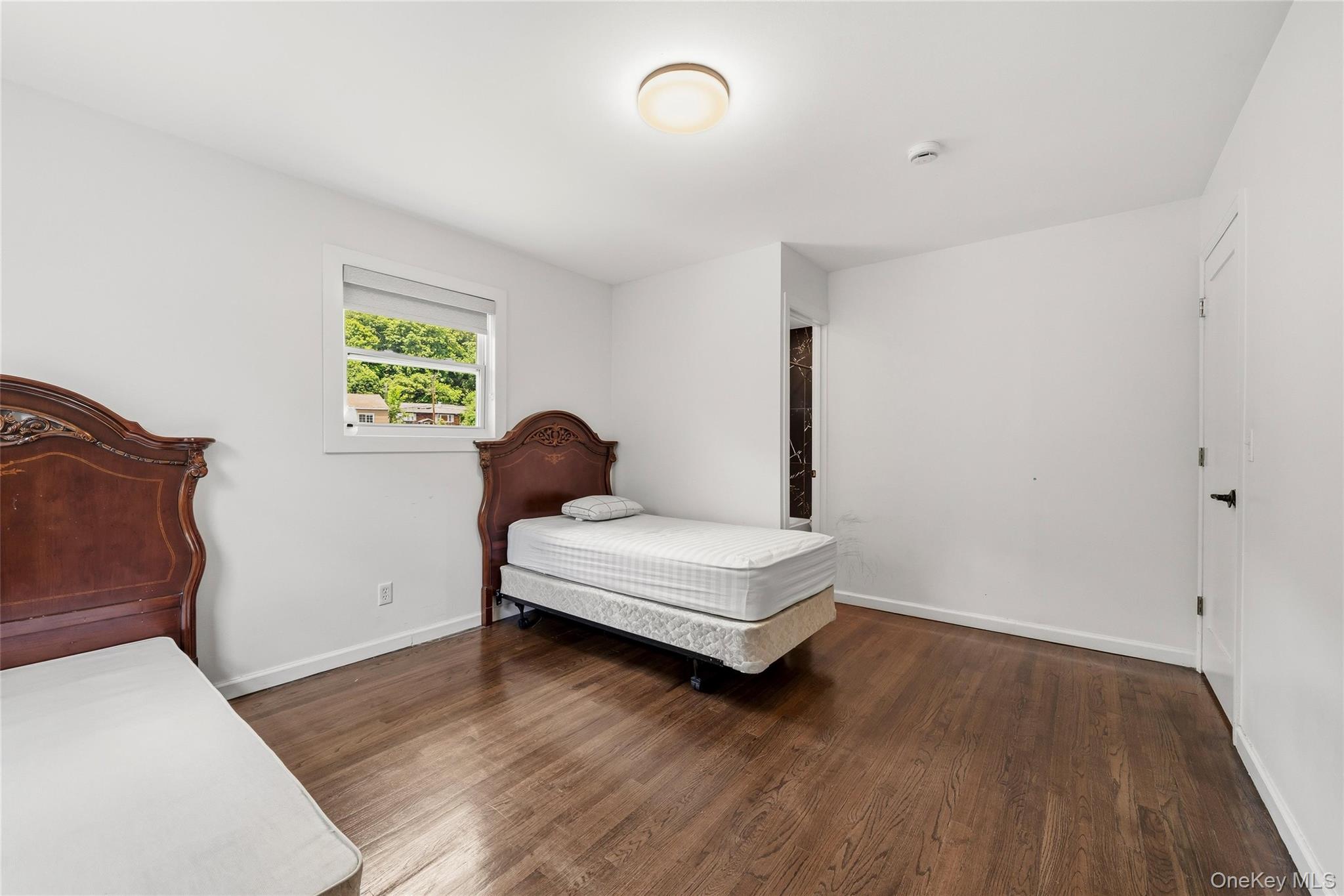 352 Lake Shore Drive Property Photo 25