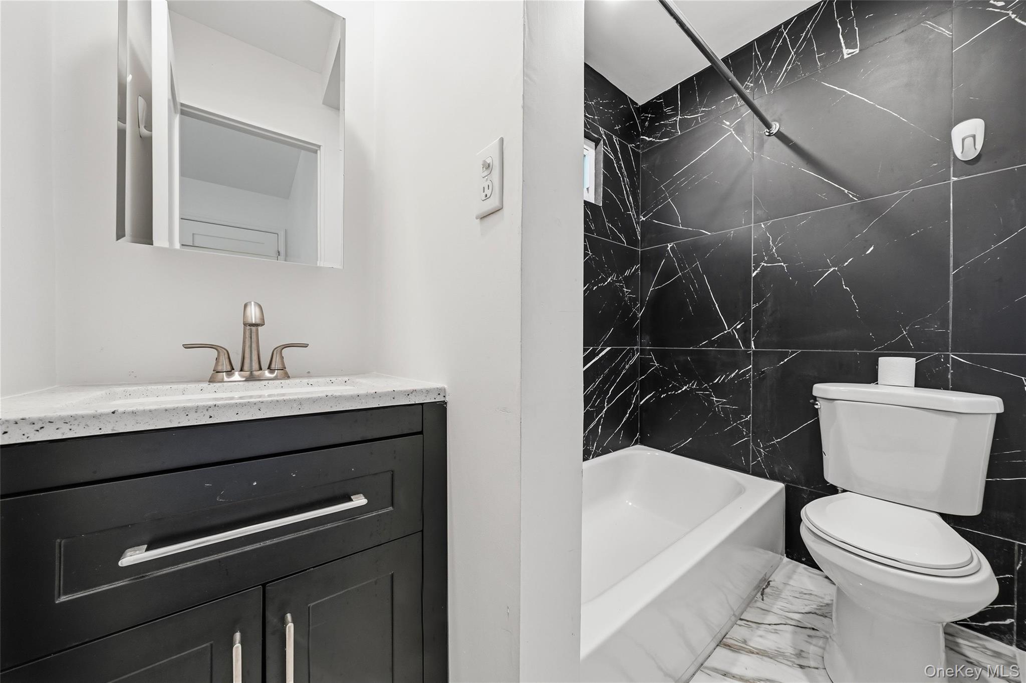 352 Lake Shore Drive Property Photo 27