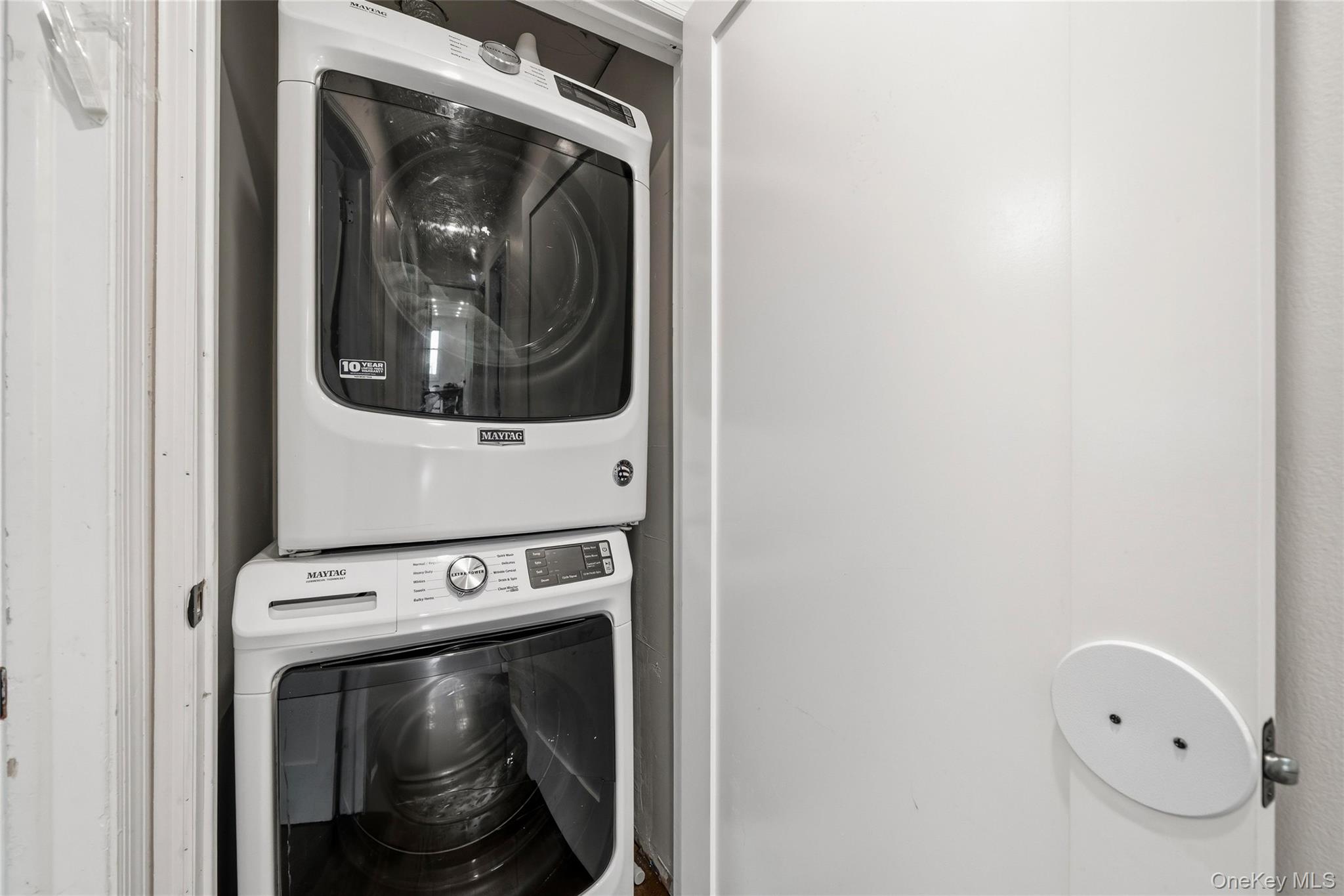 352 Lake Shore Drive Property Photo 30