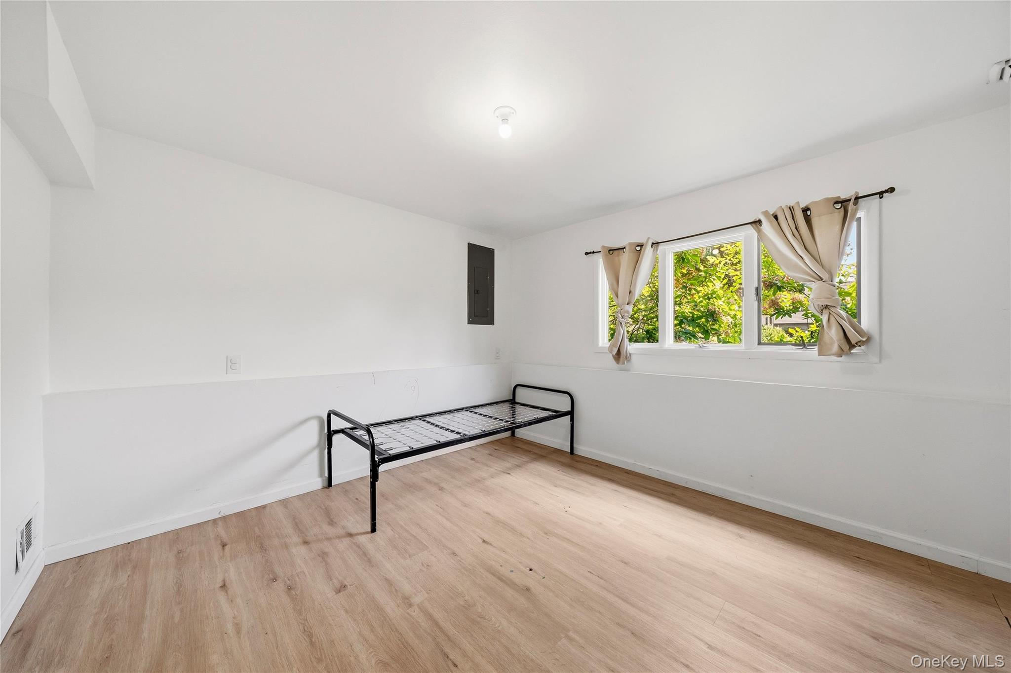 352 Lake Shore Drive Property Photo 34