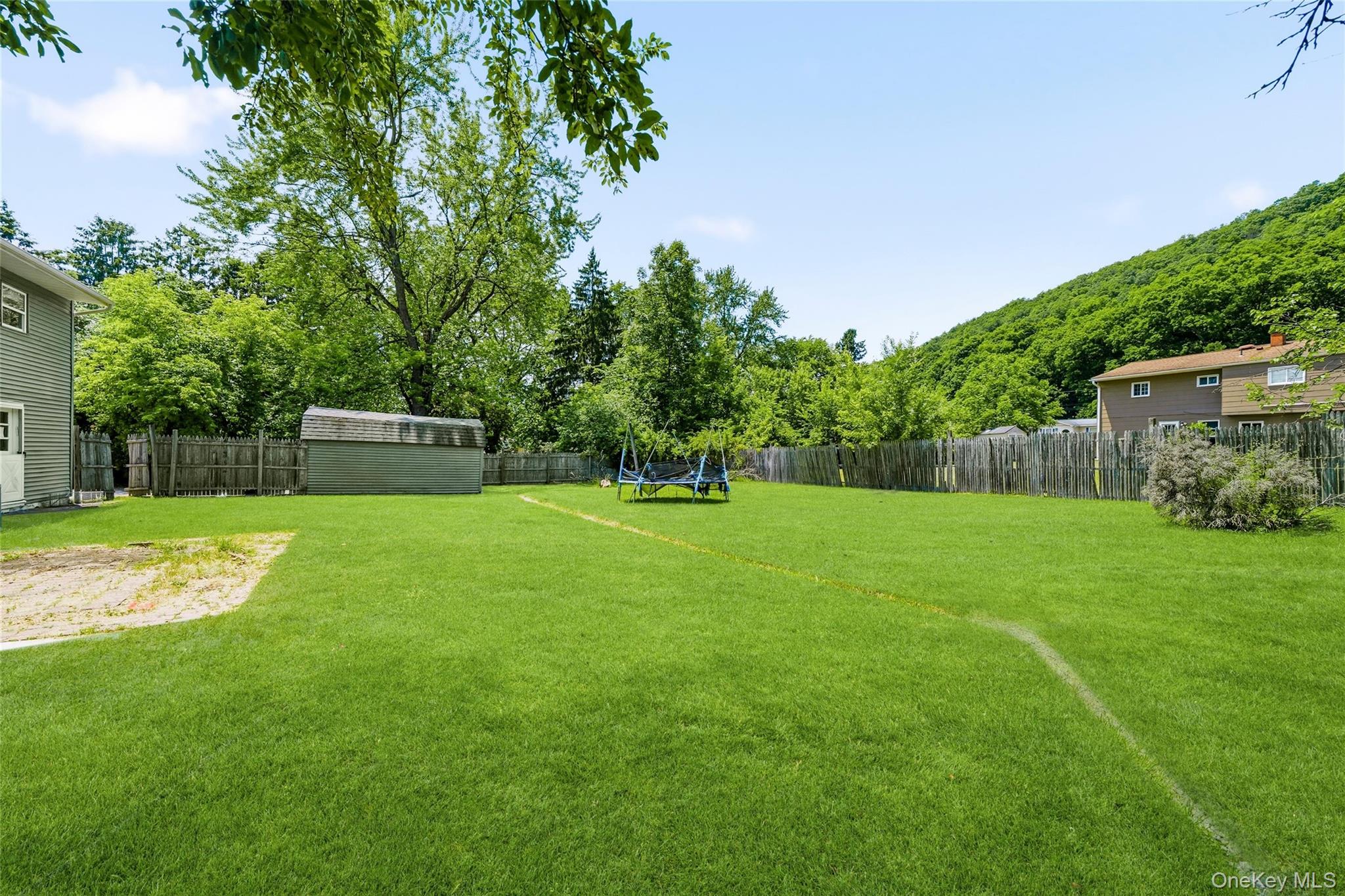352 Lake Shore Drive Property Photo 46