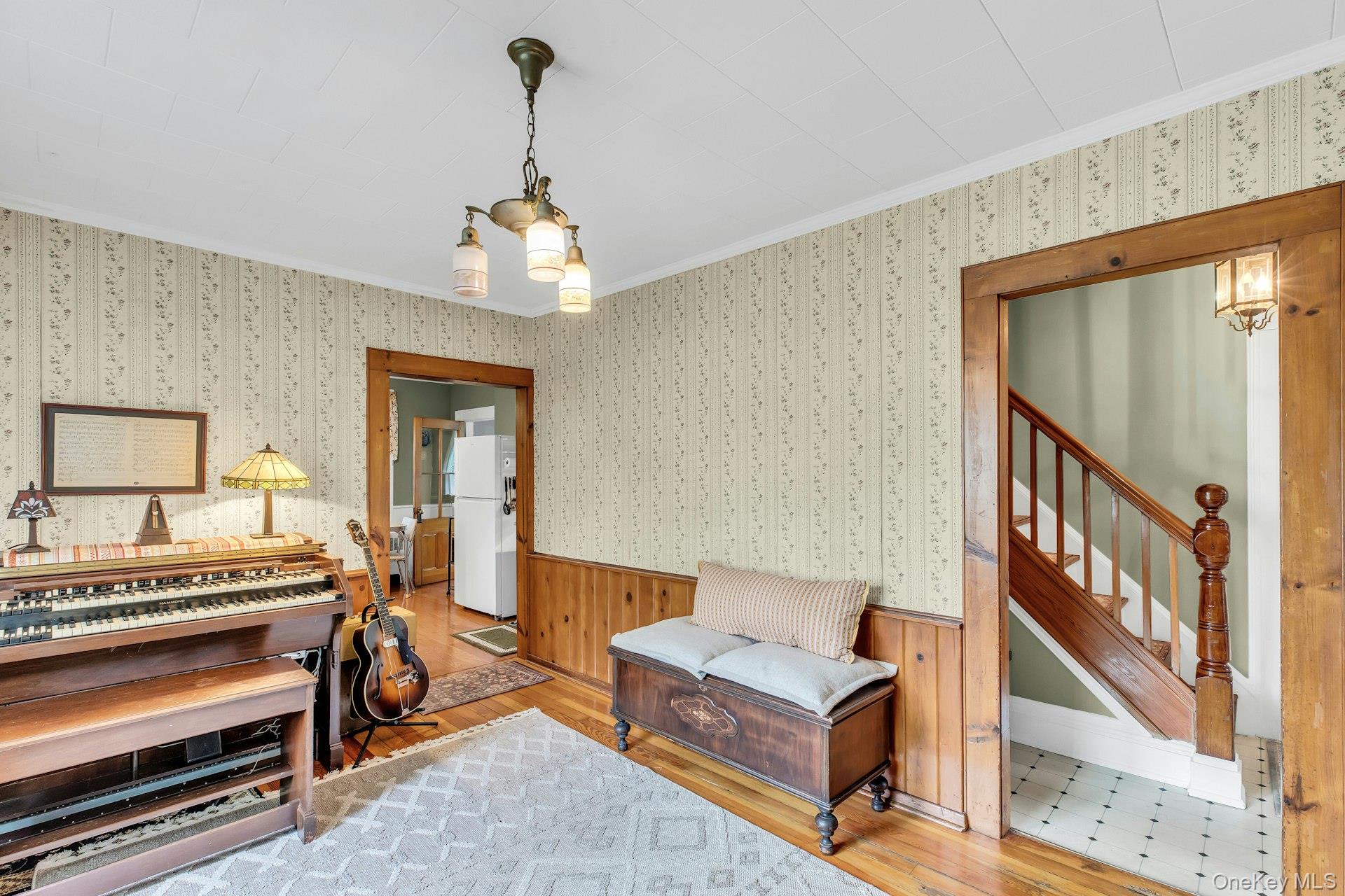 436 Bedell Terrace Property Photo 8